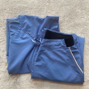 Women’s Healing Hands Scrub Set